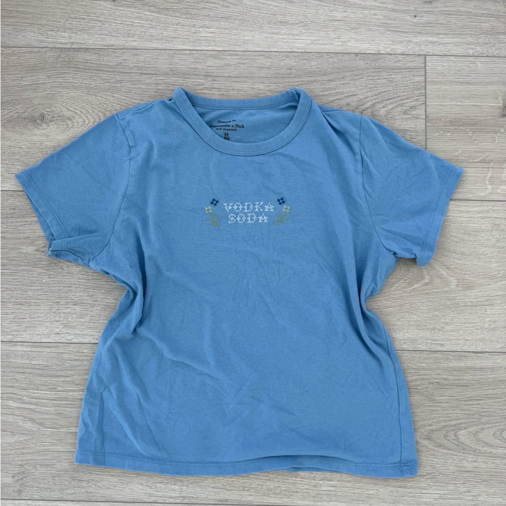 Abercrombie & Fitch women’s Blue Tee